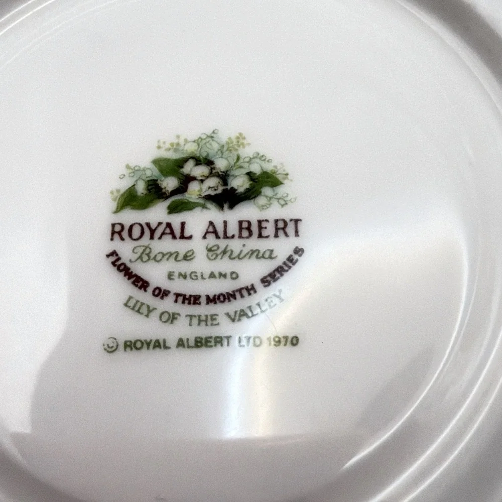 Royal Albert Tea Cup & Saucer Set Lily Of The Valley Flower Series Bone China